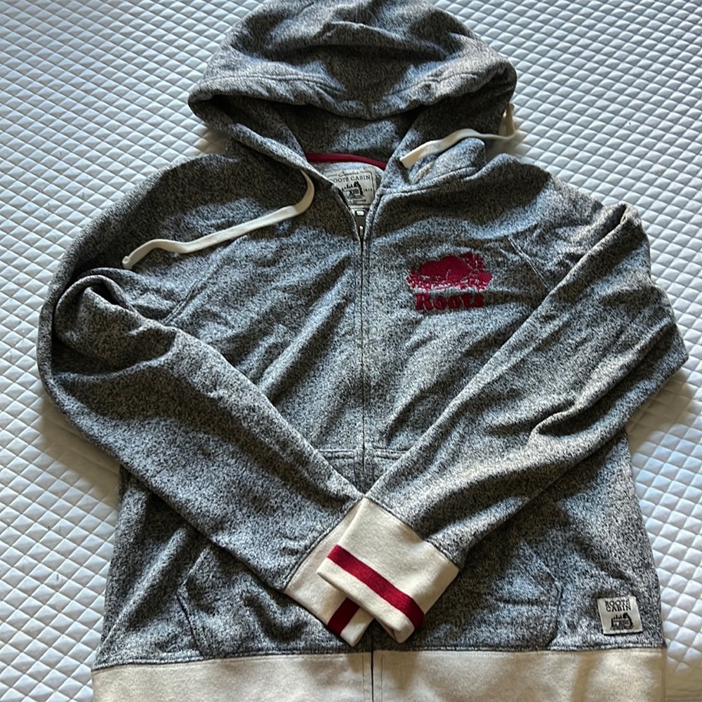 Roots cabin hoodie